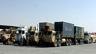 Irak'ta malzeme tırları, arşiv