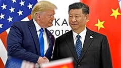 ABD Devlet Başkanı Donald Trump (solda), Çin Devlet Başkanı Şi Jingpin (sağda)