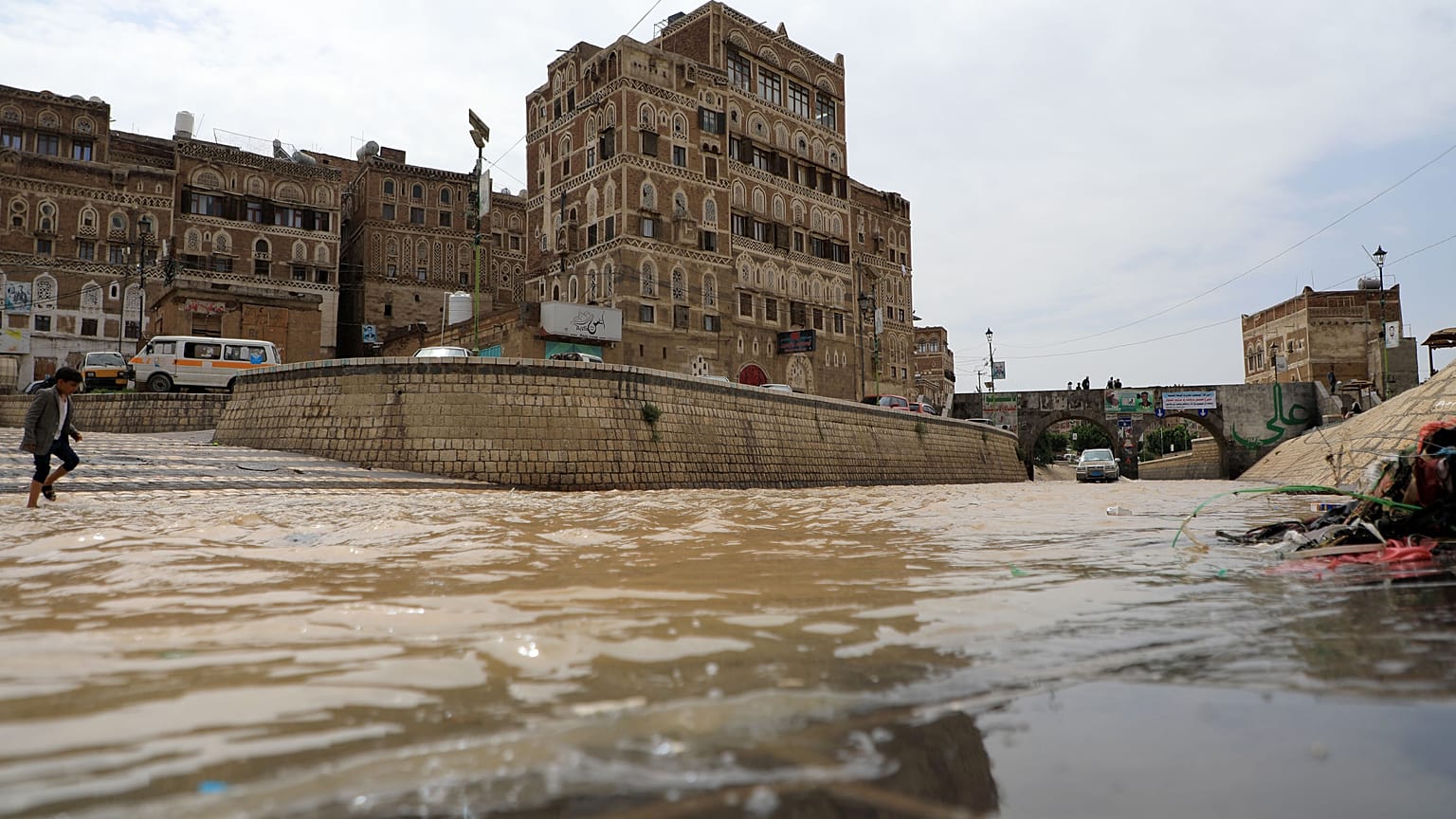 سيول في اليمن