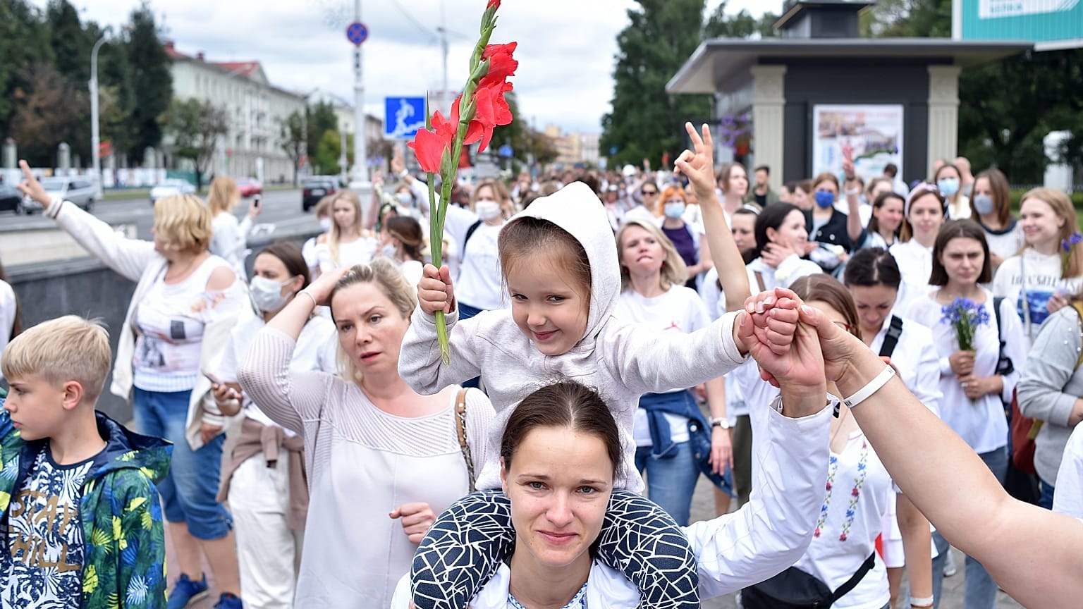 Las protestas siguen en Bielorrusia pese a la represión policial