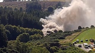 İskoçya'da tren kazası sonucu en az 3 kişi hayatını kaybetti.