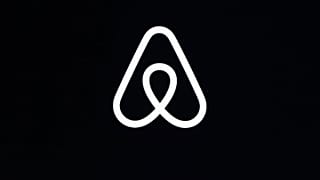 Archives : le logo d'Airbnb à San Francisco le 22 février 2020
