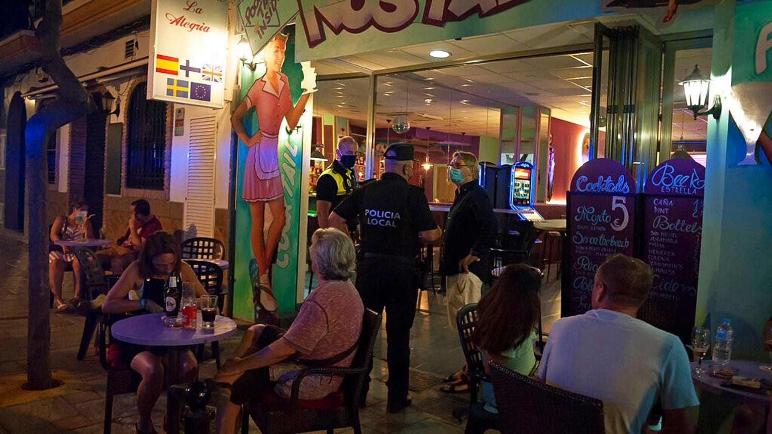 A vendéglátóhelyekre is vonatkozik a tilalom