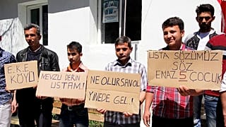 Mersin'de evlenemeyen erkeklerin eylemi - 2016  