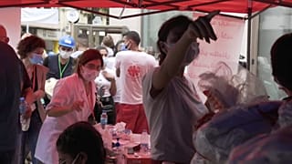 Porta-helicópteros "Tonnerre" atraca no Líbano com ajuda humanitária