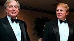 Donald Trump ve hayatını kaybeden kardeşi Robert Trump (solda)