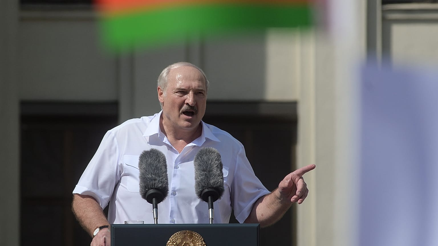 Ογκώδεις διαδηλώσεις της αντιπολίτευσης κατά του Λουκασένκο