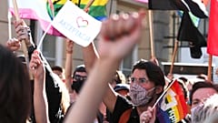 Βαρσοβία: Διαδηλώσεις υπέρ και κατά της κοινότητας ΛΟΑΤΚΙ+