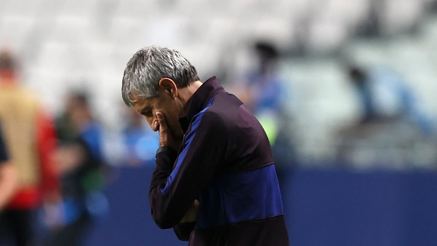إقالة سيتيين من تدريب برشلونة