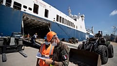 Βηρυτός: Έφτασαν 1000 τόνοι γαλλικής βοήθειας 