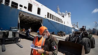 Βηρυτός: Έφτασαν 1000 τόνοι γαλλικής βοήθειας 