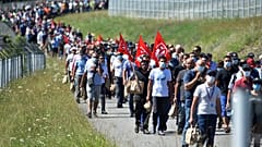 Avrupa genelinde işsizlik, Covid-19 pandemisi sırasında hava yolu şirketleri ve otomobil sektörünün büyük çaplı işten çıkarmaları nedeniyle arttı.