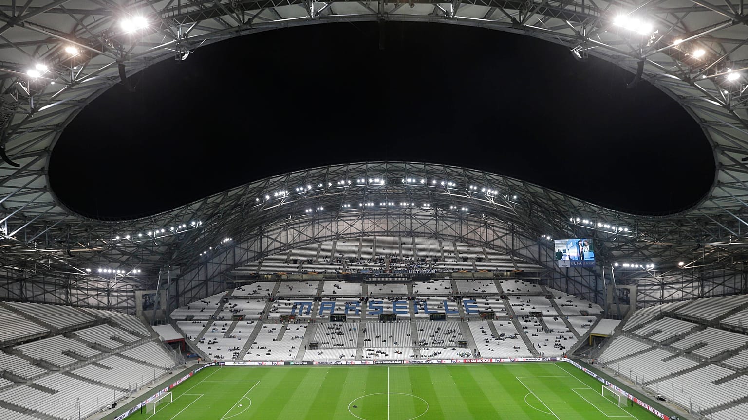 ملعب فيلودروم في مرسيليا