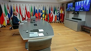 AB Konseyi Başkanı Charles Michel, Birlik'in liderleri ile telekonferans yaparak Belarus'ta seçimler sonrası yaşananları değerlendirdi