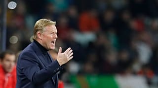 رونالد كومان خلال مواجهة بين هولندا وبيلاروس في تصفيات كأس أوروبا 2020