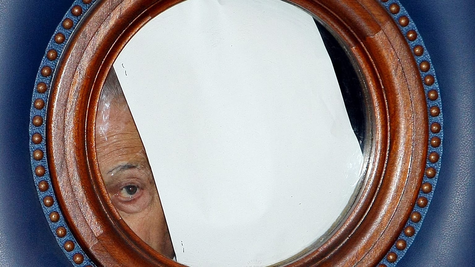 Charles Pasqua, volt francia belügyminiszter korrupciós perének ítélethirdetését várja