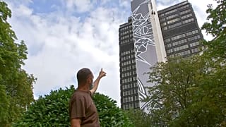 Гигантское настенное панно в Брюсселе