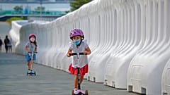 Covid-19: Socialização de verão aumenta casos na Europa
