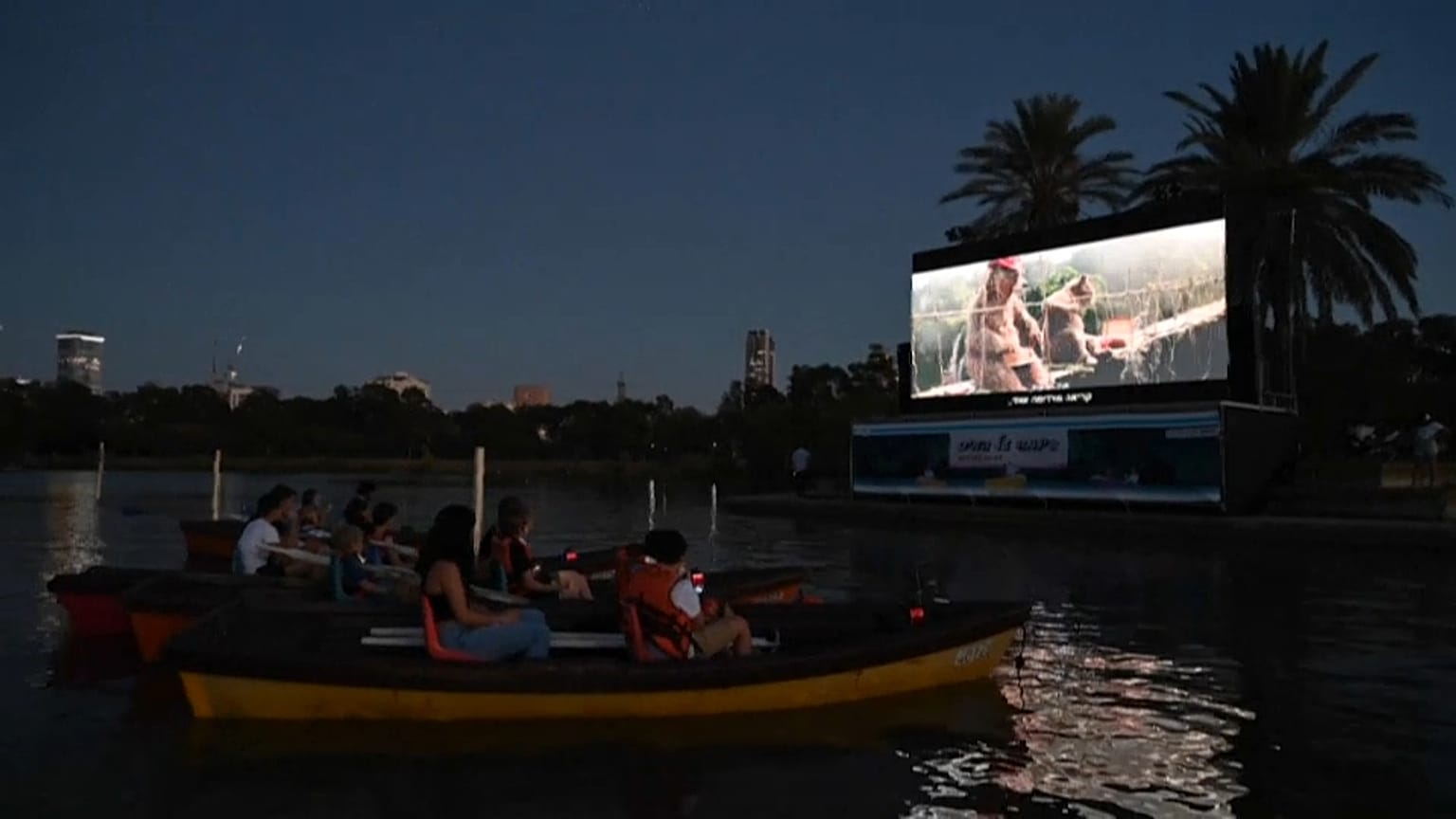 السينما العائمة في تل أبيب