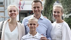 Médicos russos autorizam transferência de Navalny para Berlim