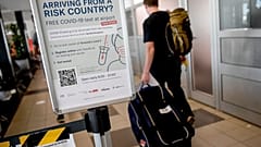 Am Flughafen Schönefeld in Berlin