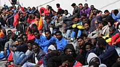 Sicília quer expulsar migrantes