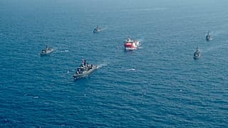 Grécia anuncia exercícios militares no Mediterrâneo oriental