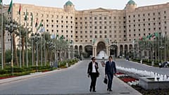 فندق ريتس كارلتون بالعاصمة السعودية الرياض. 