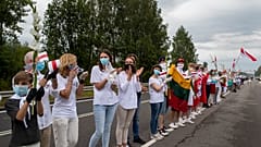 En Lituanie, une chaîne humaine de solidarité avec le Bélarus