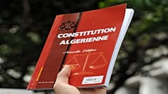 نسخة من الدستور الجزائري- أرشيف