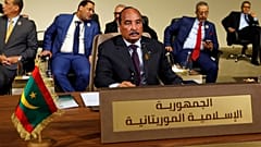 20 يناير 2019، صورة أرشيفية، الرئيس الموريتاني محمد ولد عبد العزيز (وسط) يحضر القمة العربية التنموية الاقتصادية والاجتماعية في بيروت، لبنان