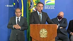 Bolsonaro beszólt az újságíróknak 