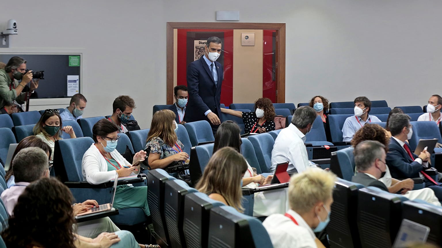 Pedro Sánchez durante la rueda de prensa
