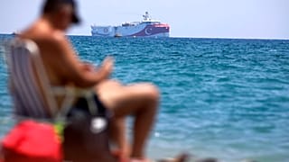 Le navire de recherche turc, Oruc Reis, ancré au large d'Antalya sur la Méditerranée, en Turquie, lundi 27 juillet 2020