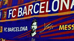 خارج ملعب كامب نو في برشلونة في 26 أغسطس 2020 