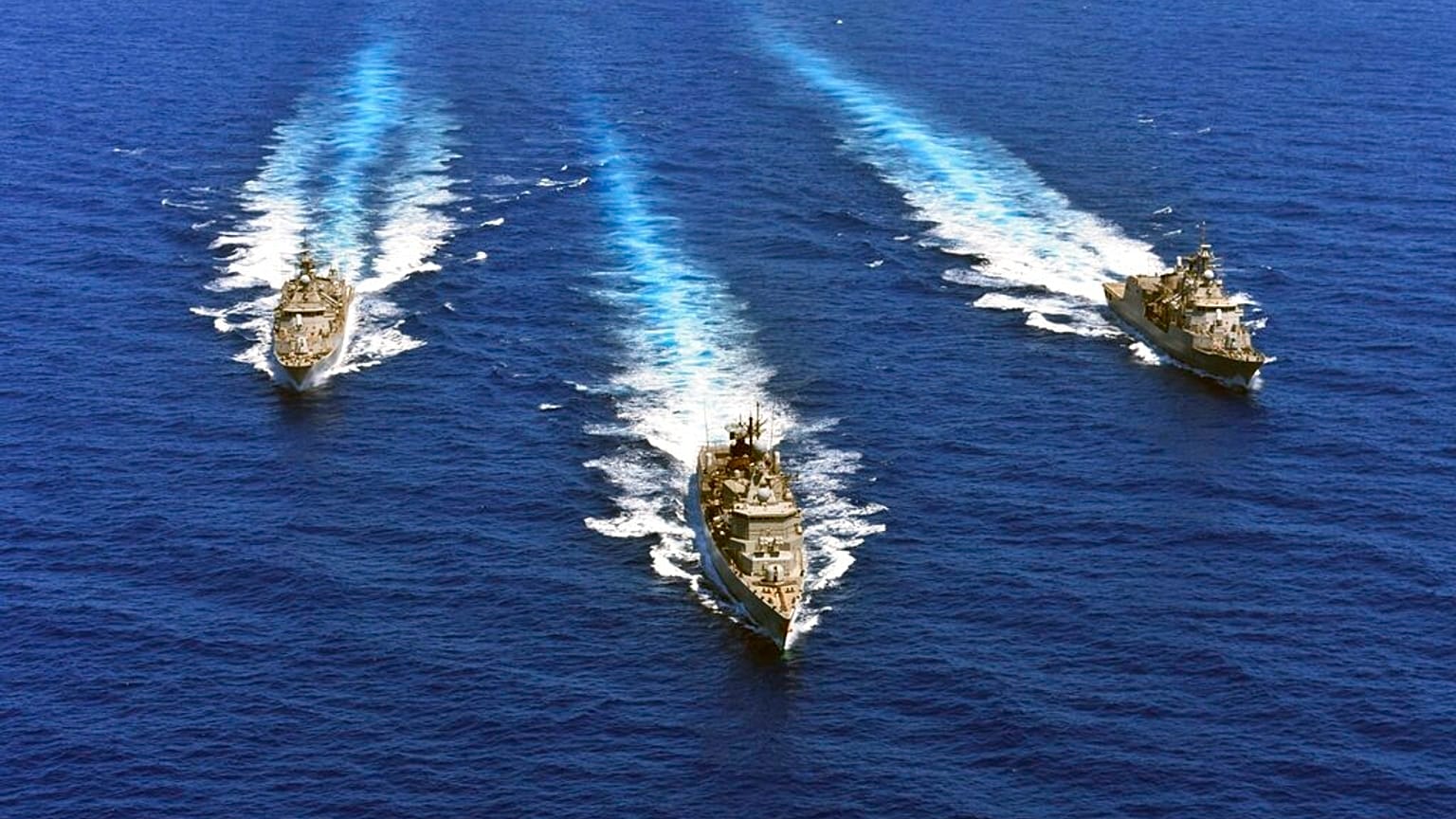 Griechische Kriegsschiffe im Mittelmeer am 25.08.