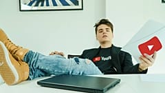 Romanyalı Youtuber Andrei Şelaru