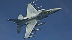 F16