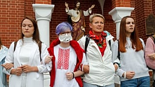 Bielorrússia: Lukashenko acusa países vizinhos de interferência política