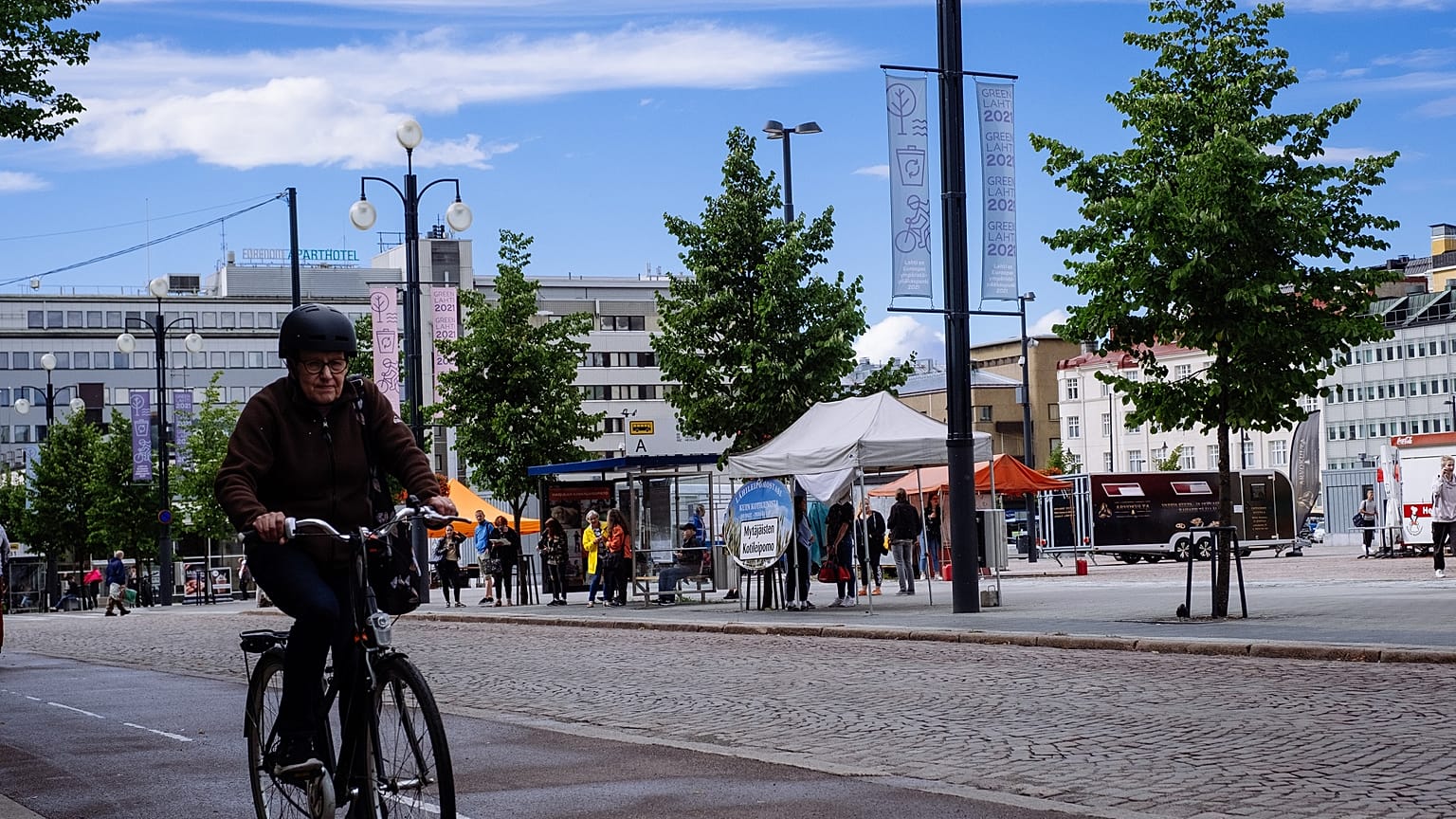 Un ciclista a Lahti, Finlandia
