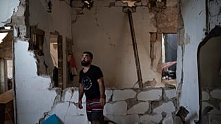 متضرر من انفجار بيروت