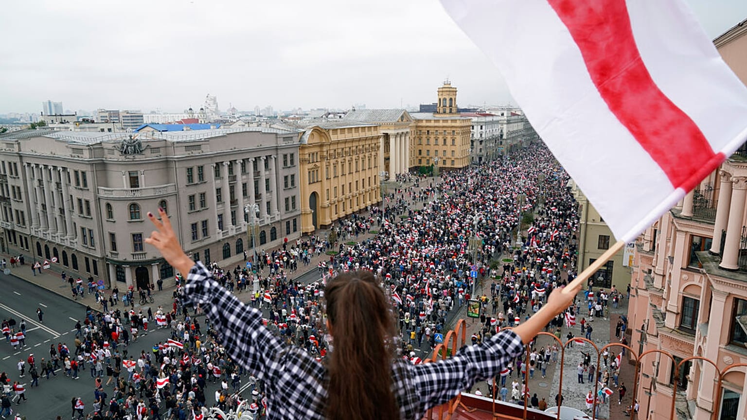 Más de 10.000 mujeres marcharon en Bielorrusia contra la violencia policial durante las protestas