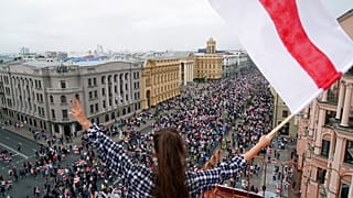 Más de 10.000 mujeres marcharon en Bielorrusia contra la violencia policial durante las protestas