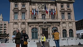  Marseille Belediye Binası 