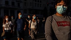 Los países europeos se enfrentan a la segunda ola del coronavirus durante el regreso a clase. El mundo lucha contra el virus que se ha cobrado la vida de 800.000 personas.
