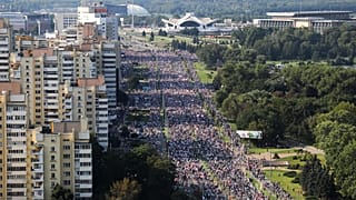 Centenas de detidos em Minsk