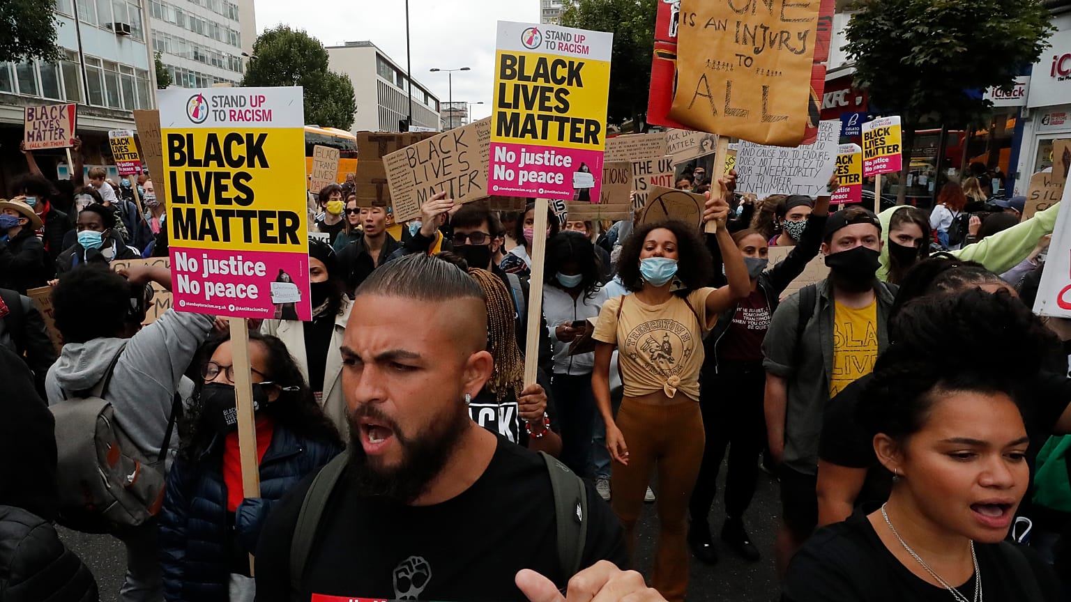 Londra, la marcia anti razzismo e contro la violenza della Polizia