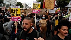 Марш против расизма в Великобритании