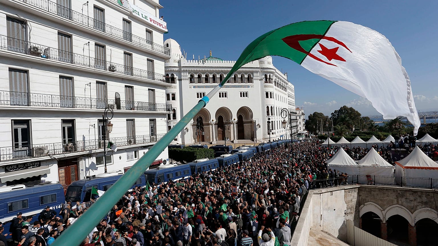 الحراك في الجزائر