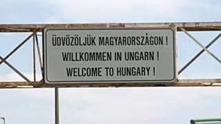 Венгрия снова закрывает границы